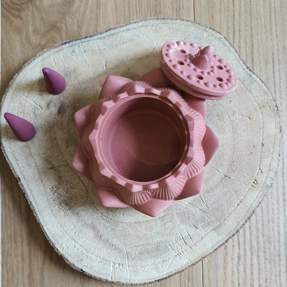 Boîte Lotus terracotta personnalisable en jesmonite par Melissana