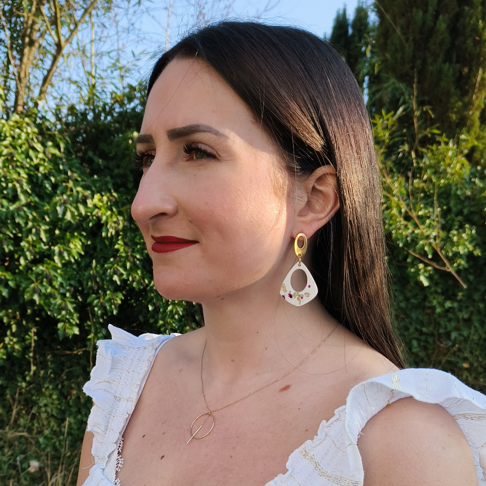 Boucle d'oreille Ovaline small or et violet par melissanacrea