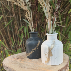 Vases en jesmonite par mélissanacréa