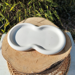 Plateau double à la lumière en jesmonite nude par melissanacrea