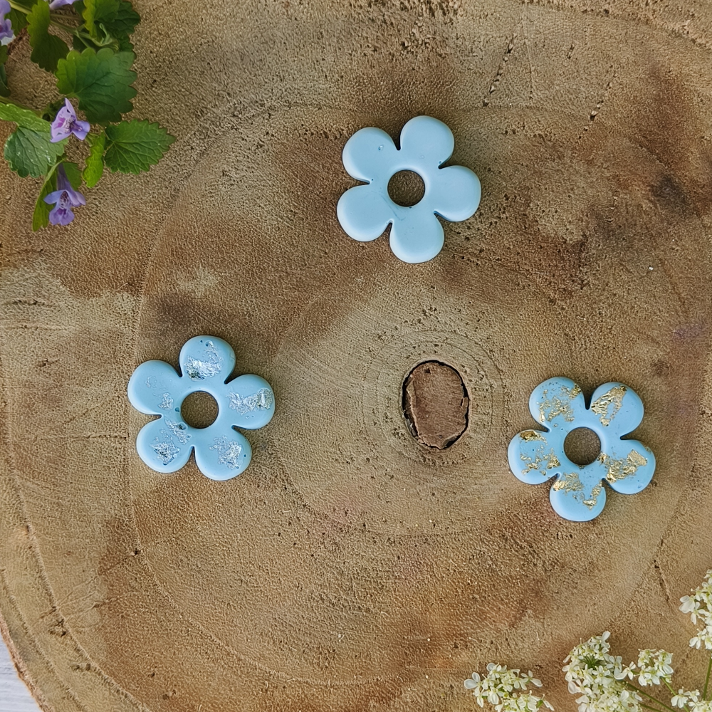 pampilles interchangeables marguerite bleu collection arc en ciel en jesmonite