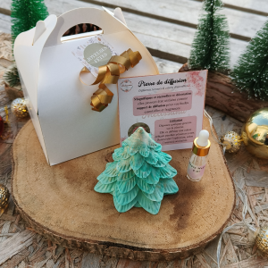 Coffret sapin de Noël marbré vert et or à parfumer en jesmonite par Melissanacrea